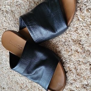 Bueno sandals,  37, soft leather, euc